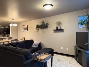 2286 Gallatin Green Blvd in Bozeman, MT - Building Photo - Building Photo