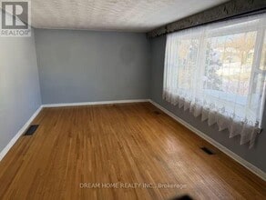 520 Lynett Crescent in Richmond Hill, ON - Building Photo - Building Photo