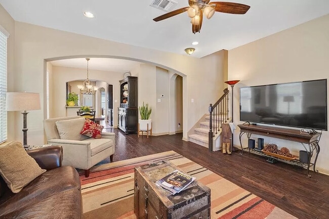 1022 Lost Pines Ln, Unit 1022 Lost Pines Ln