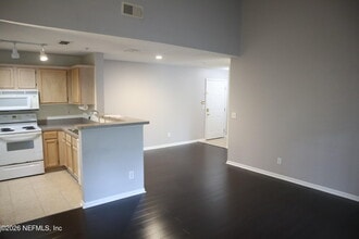 7701 Timberlin Park Blvd in Jacksonville, FL - Building Photo - Building Photo