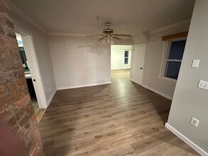 260 Jefferson Ave, Unit 2 in Fairport, NY - Foto de edificio - Building Photo