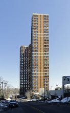 Palisades in Fort Lee, NJ - Building Photo - Building Photo