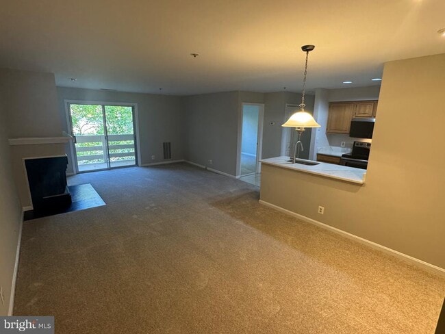 240 S Reynolds St in Alexandria, VA - Building Photo - Building Photo