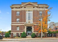 240 Heath St, Unit P20 in Boston, MA - Foto de edificio - Building Photo