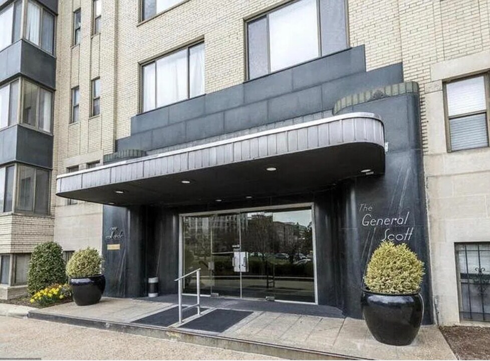 1 Scott Cir NW, Unit 317 in Washington, DC - Building Photo
