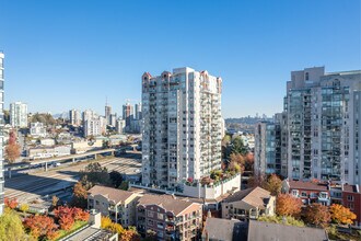 Laguna Landing in New Westminster, BC - Building Photo - Building Photo