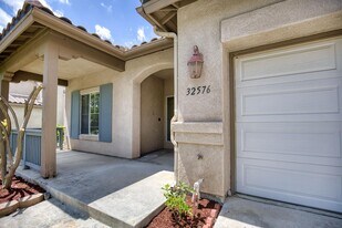 32576 Guevara Dr in Temecula, CA - Building Photo