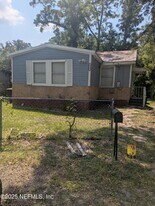 2332 Bradford St in Jacksonville, FL - Building Photo