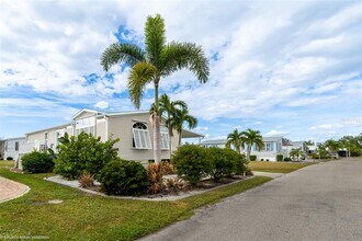 14 Freeman Ave in Punta Gorda, FL - Foto de edificio - Building Photo