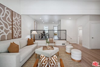 17109 Palisades Cir in Los Angeles, CA - Building Photo - Building Photo