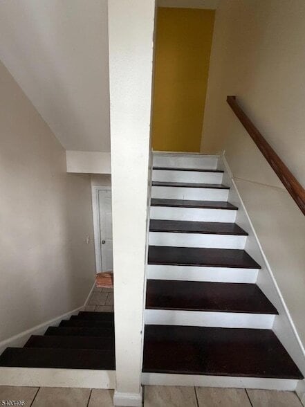 110-PT112 Redwood Ave in Paterson, NJ - Foto de edificio - Building Photo