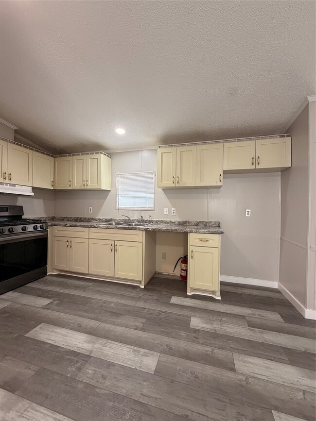 property at 14329 Greenville St