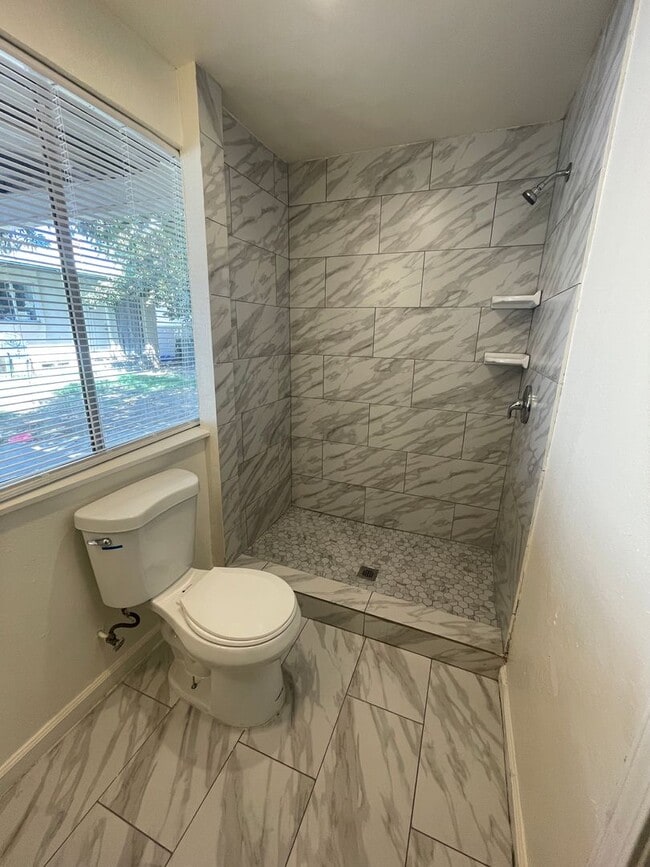 property at 2611 Belle Ter