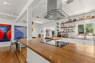 70 NE 97th St in Miami Shores, FL - Building Photo - Building Photo