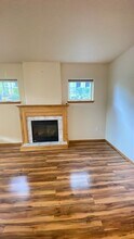 905 Mountain Meadows Cir in Ashland, OR - Building Photo - Building Photo