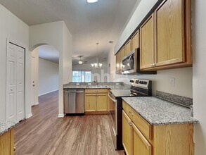 4334 Country Hills Blvd in Plant City, FL - Building Photo - Building Photo
