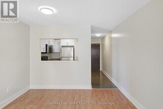 178-178 Grove St E in Barrie, ON - Building Photo - Building Photo