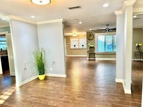 2750 Manila Ln in Houston, TX - Building Photo - Building Photo
