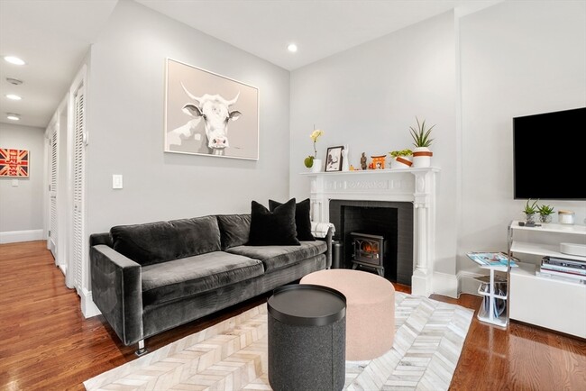45 St Botolph St in Boston, MA - Building Photo - Building Photo