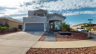 240 S Halstead Dr in Horizon City, TX - Building Photo