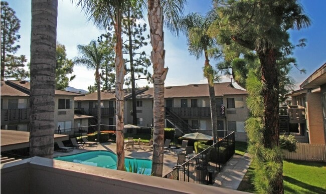Loma Vista Apartments in San Bernardino, CA - Building Photo - Building Photo