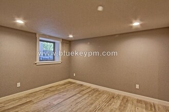 217 NE 30th Ave in Portland, OR - Building Photo - Building Photo