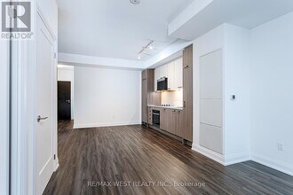 20 Soudan Ave in Toronto, ON - Building Photo - Building Photo