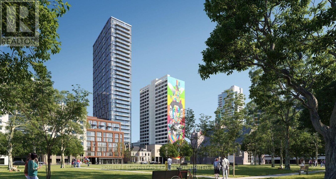 308 Jarvis St in Toronto, ON - Building Photo