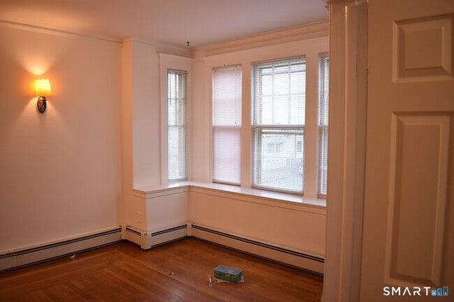 745 Orange St in New Haven, CT - Building Photo - Building Photo