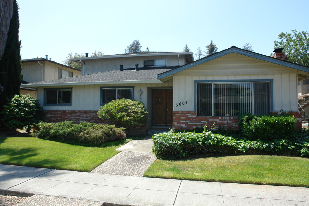 3664 Greenlee Dr in San Jose, CA - Building Photo