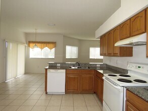 11001 Hoffner Edge Dr in Riverview, FL - Building Photo - Building Photo