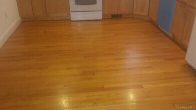 622 S 6th Ave, Unit A in Mount Vernon, NY - Foto de edificio - Building Photo