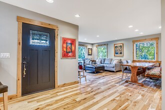 1221 Commercial St in Leavenworth, WA - Building Photo - Building Photo