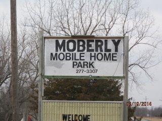 Moberly Mobile Home Park in Moberly, MO - Building Photo