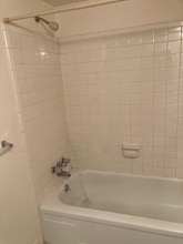 21681 Hillside Dr in Clinton Township, MI - Building Photo - Building Photo