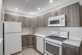 Coopers Place in Newark, DE - Building Photo - Interior Photo