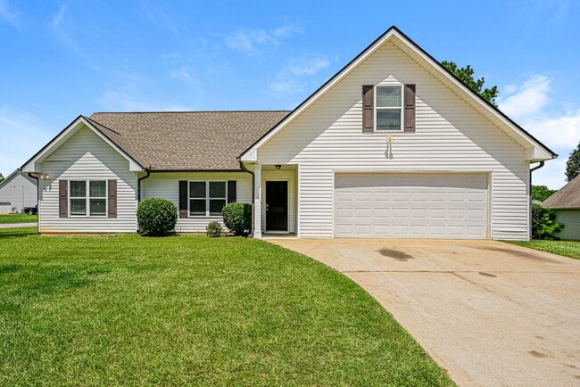 property at 320 Woodland Ridge Cir