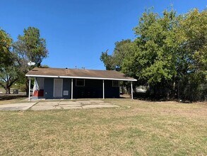 426 Koehler Ct in San Antonio, TX - Building Photo - Building Photo