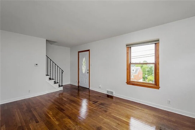 20 Locust Ln in Pittsburgh, PA - Building Photo - Building Photo