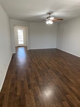 10825 Snow Pea Dr in Waco, TX - Building Photo - Building Photo