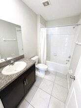 3721 Daisy Bloom Pl in Tampa, FL - Foto de edificio - Building Photo