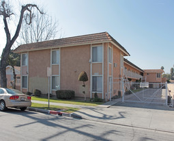 16205 Cornuta Ave Apartments