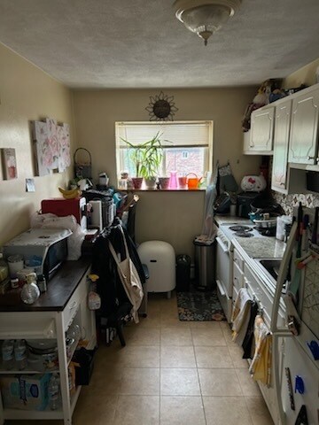 33 Westgate Rd, Unit 5 in Boston College, MA - Building Photo - Building Photo