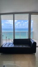 17201 Collins in Sunny Isles Beach, FL - Building Photo - Building Photo