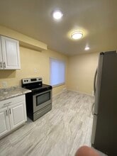 776 John Daly St in Inkster, MI - Building Photo - Building Photo