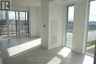 4880 Valera Rd in Burlington, ON - Building Photo - Building Photo