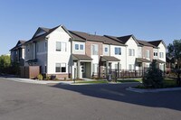 Building Photo - Willow Point Townhomes Apartamentos in Denver, Colorado