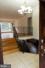 1212 Forestwood Dr in McLean, VA - Building Photo - Building Photo