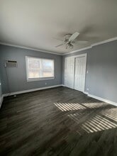 206 Raupp Blvd in Buffalo Grove, IL - Foto de edificio - Building Photo