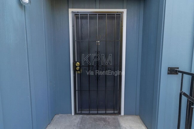 3591 Quail Lakes Dr in Stockton, CA - Building Photo - Building Photo